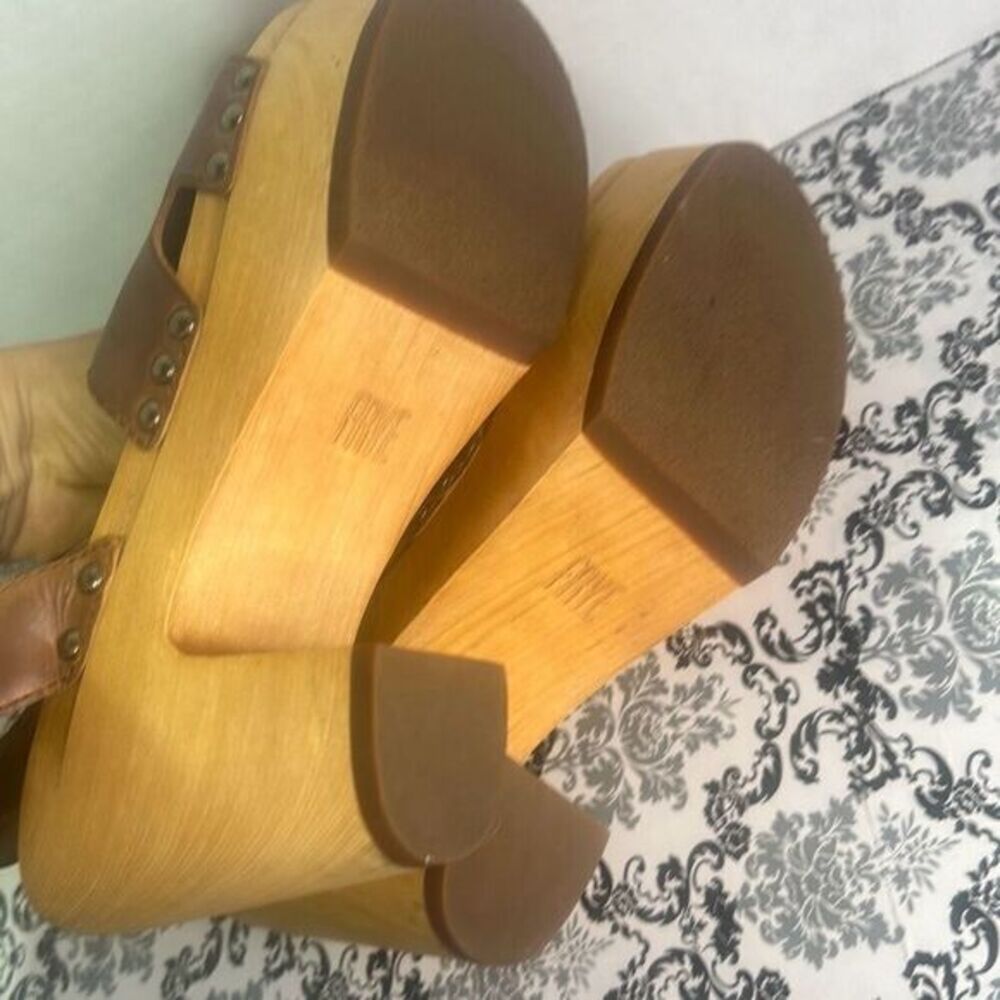 Frye Zelda tan studded sandal retro style leather buckle clog‎ - Picture 8 of 11